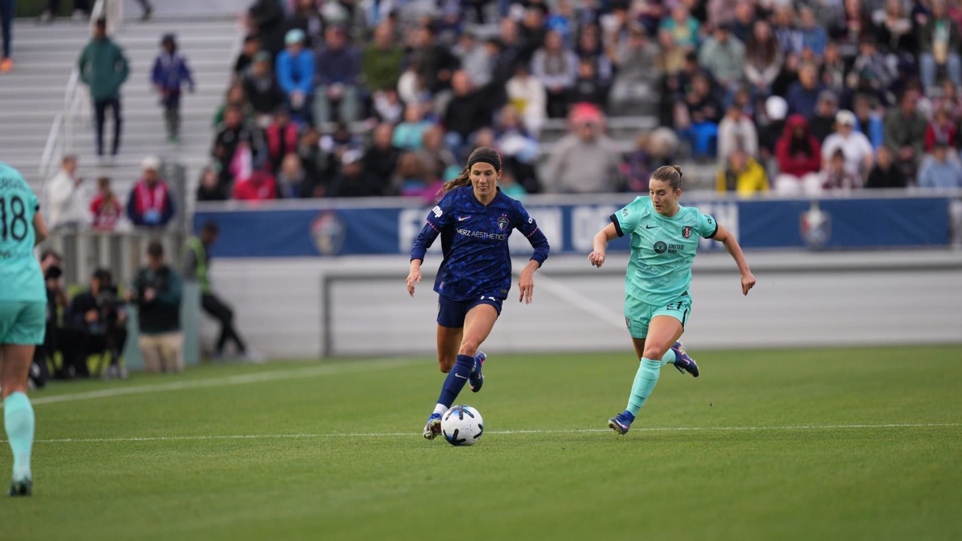 Croix Bethune and Michelle Cooper Fire Kansas City Current to 2-1 Victory Over North Carolina Courage — image 1